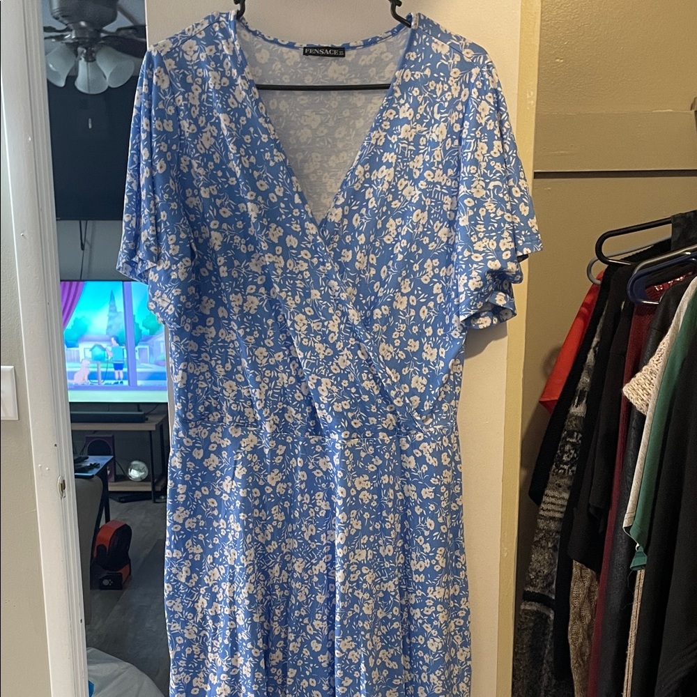 Chic Blue Floral Midi Dress by Annabelle